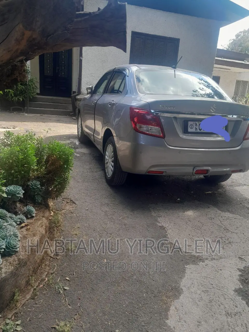 Suzuki Dzire 2023 Silver