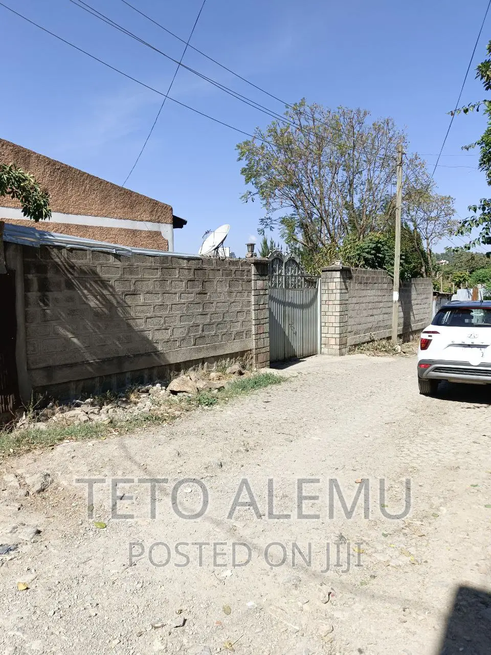 የሚሸጥ ቦታ ቦሌ ደንበል ጀርባ