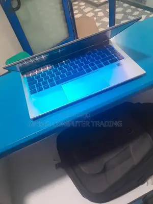 New Laptop HP EliteBook X360 1040 G7 16GB Intel Core I7 SSD 256GB