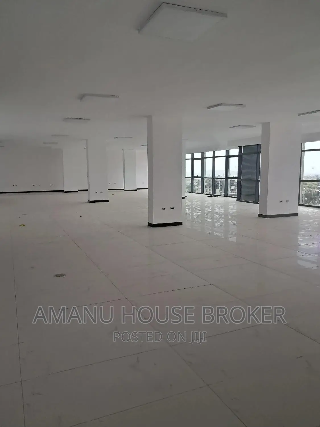 Urgent Rent Office AA Bole Main Road 410sqm, 476sqmi
