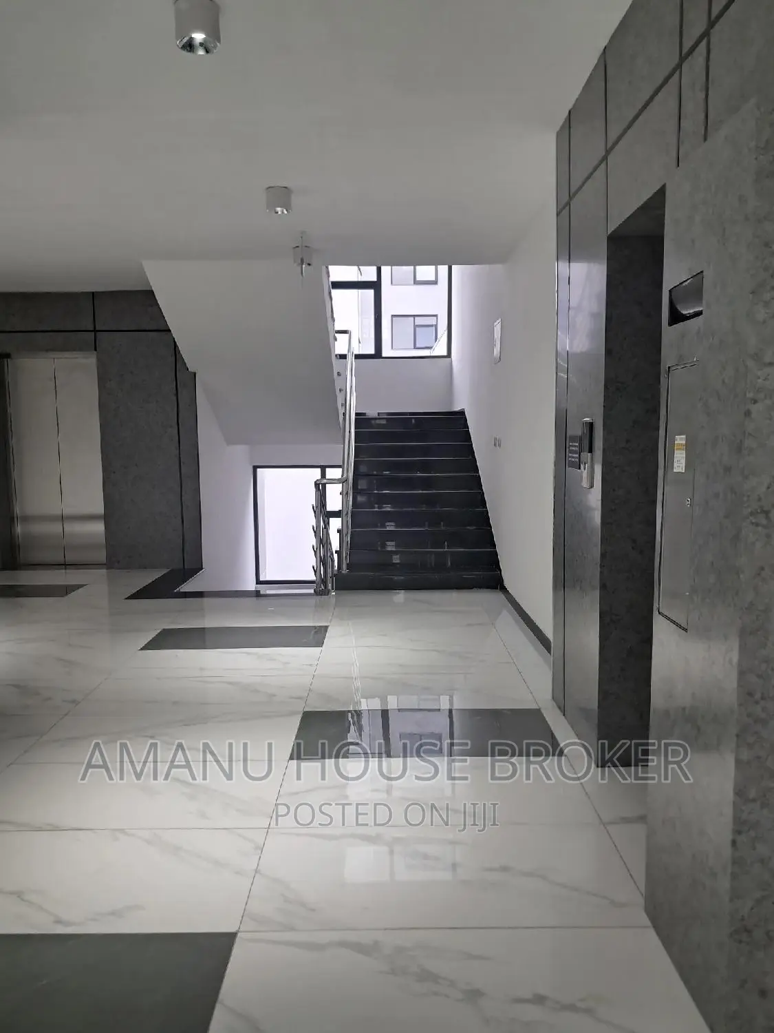 Urgent Rent Office AA Bole Main Road 410sqm, 476sqmi