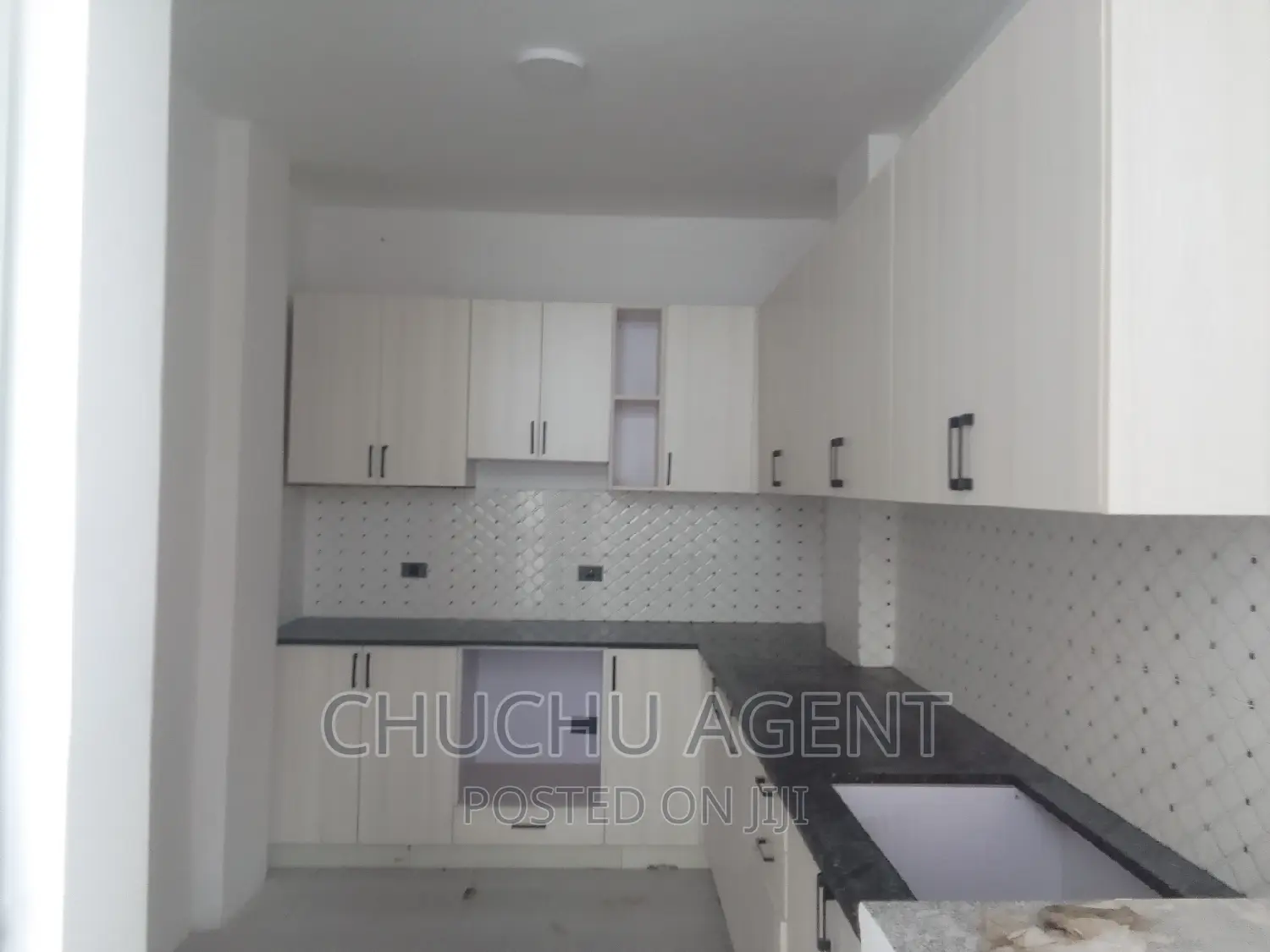 7bdrm House in Bole for sale