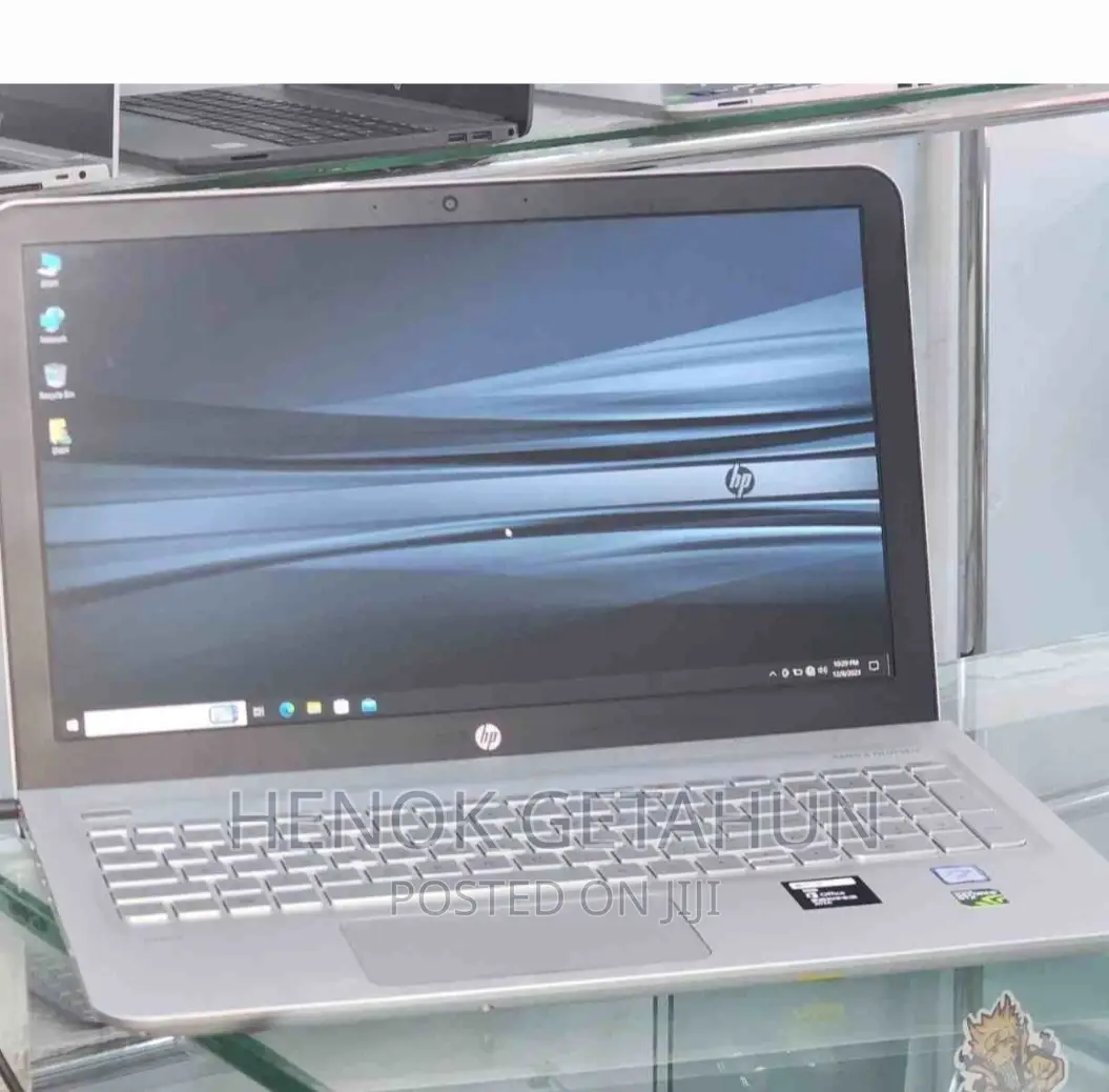 New Laptop HP Envy X360 8GB Intel Core I7 HDD+SSD 256GB