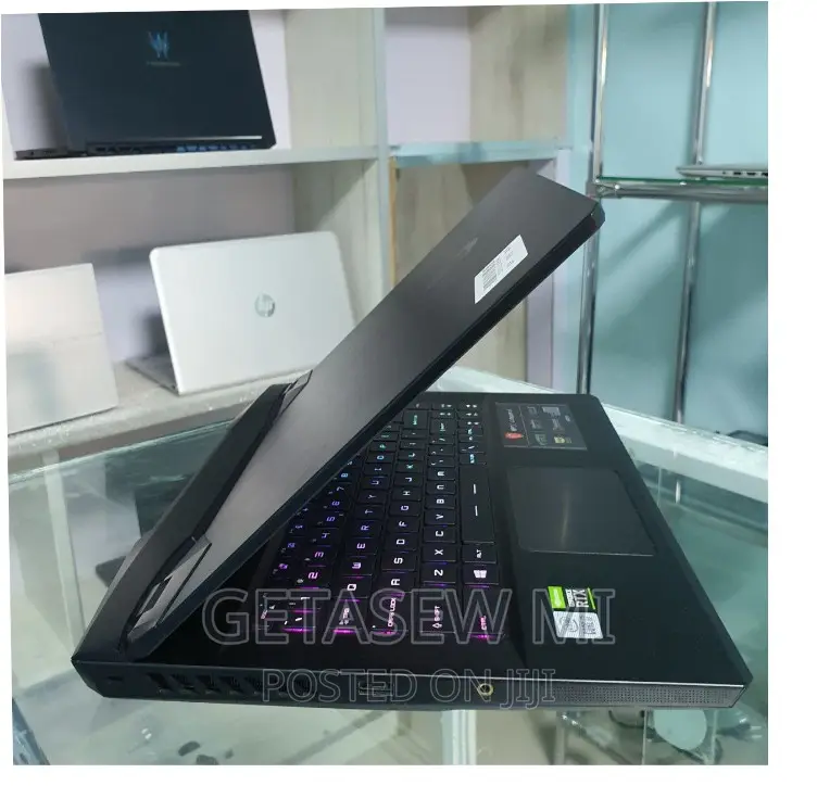 New Laptop MSI 16GB Intel Core i7 SSD 512GB