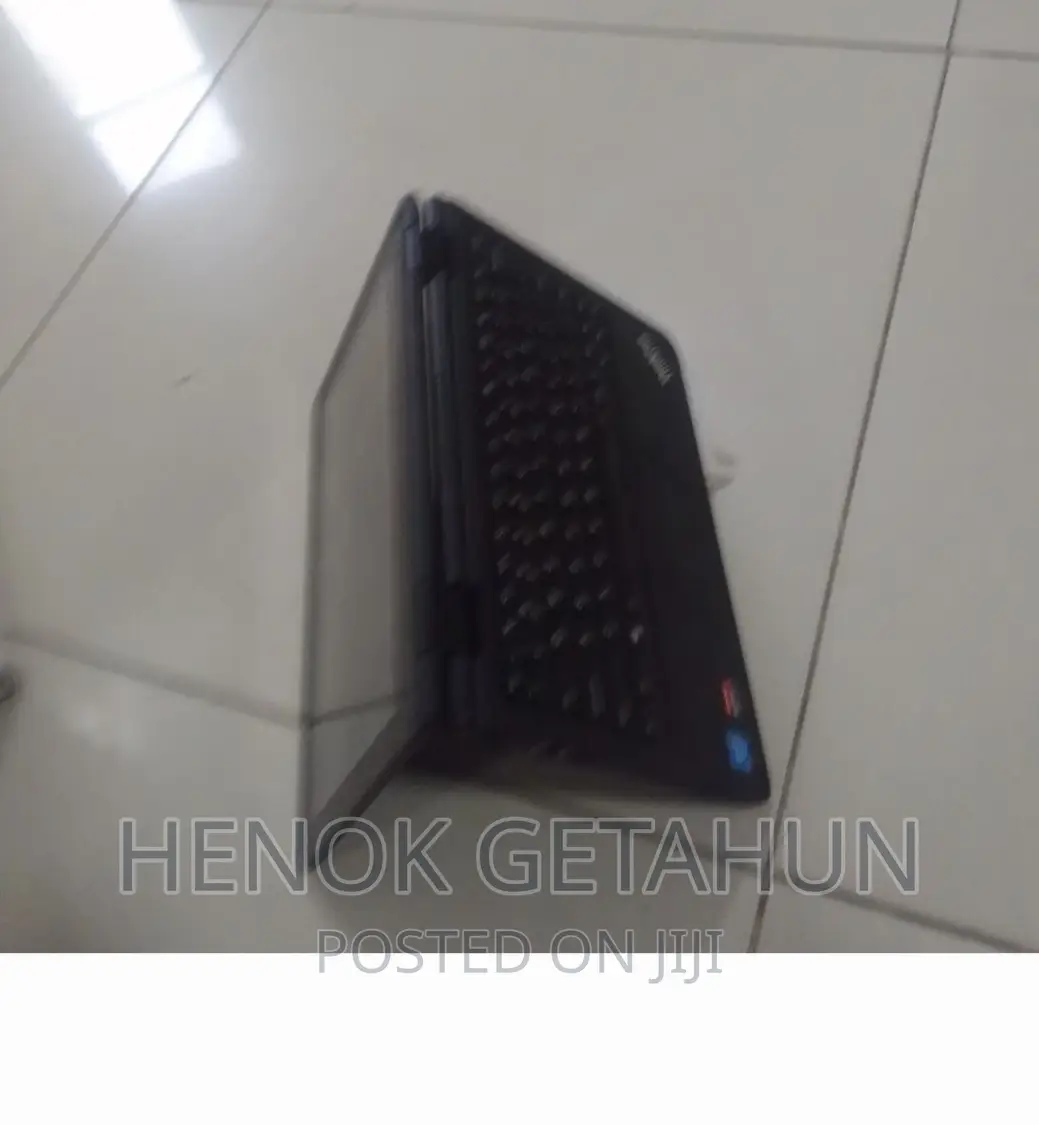 New Laptop Lenovo Yoga 11e 4GB Intel Core I3 SSD 128GB