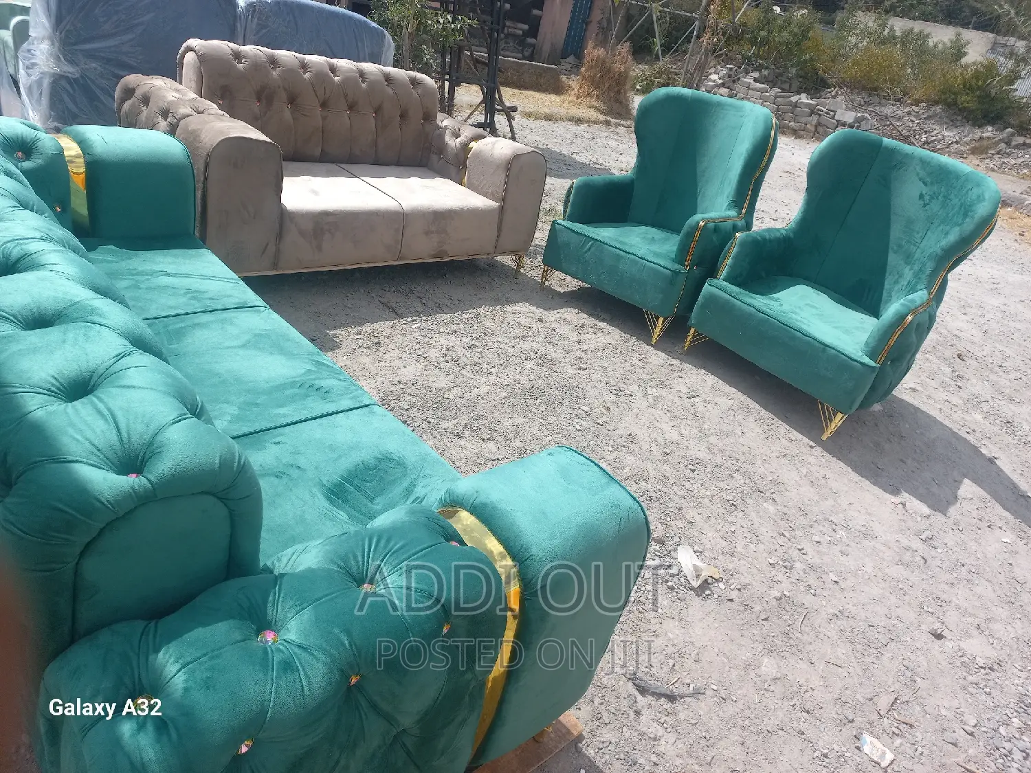 Sofa/ ሶፈ በ 85,000 ብር ብቻ