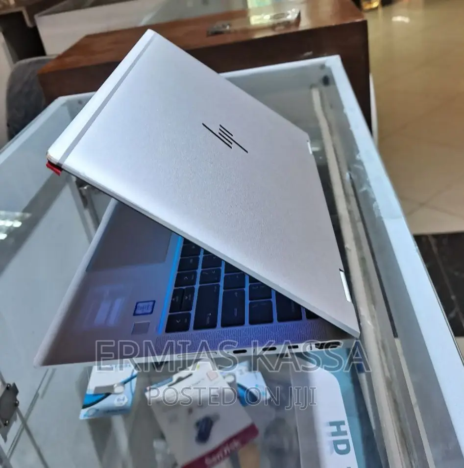 New Laptop HP Spectre X360 16GB Intel Core I7 SSD 512GB