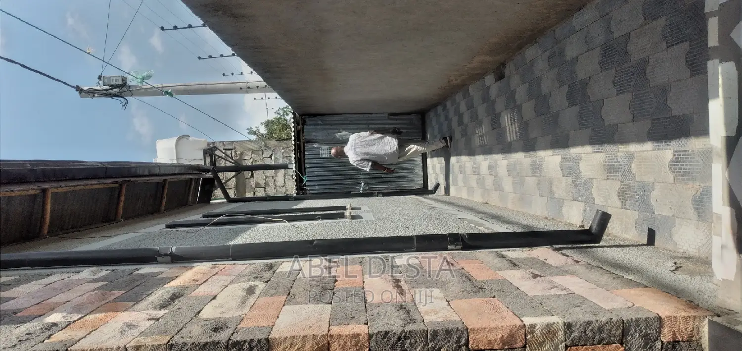 Furnished 4bdrm Villa in 04 General Hospital , Adama for rent