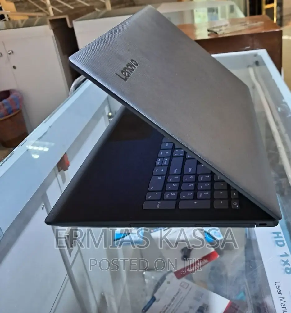 New Laptop Lenovo Ideapad 3 8GB Intel Core I5 HDD 1T