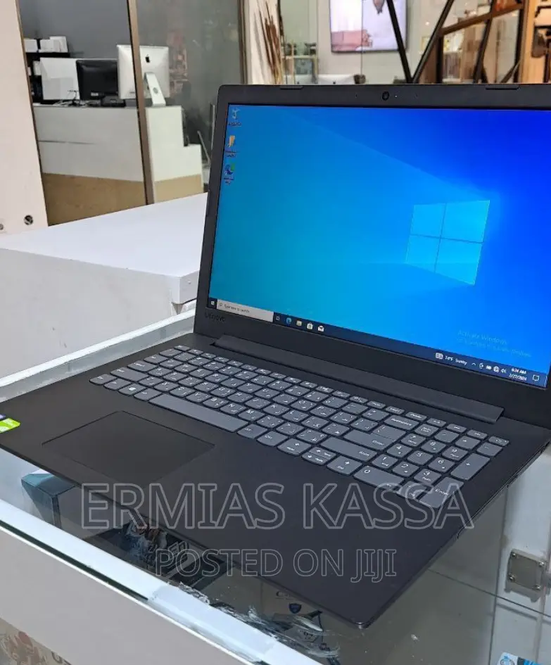 New Laptop Lenovo Ideapad 3 8GB Intel Core I5 HDD 1T