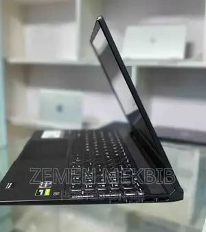 New Laptop HP 16GB AMD Ryzen 5 SSD 512GB