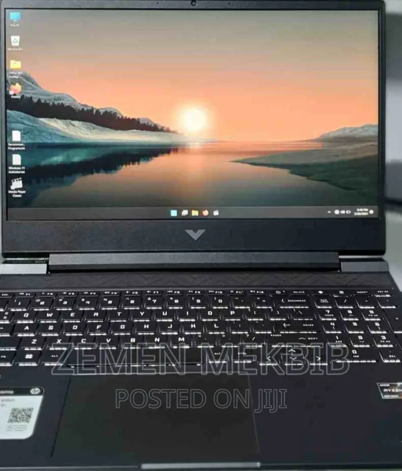 New Laptop HP 16GB AMD Ryzen 5 SSD 512GB