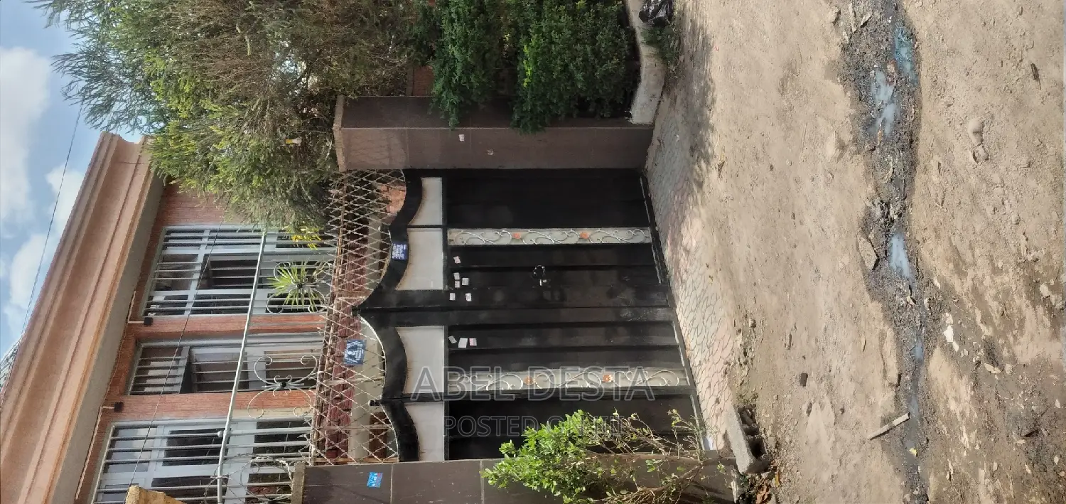 Furnished 4bdrm Villa in Wangari Sefer, Adama for rent