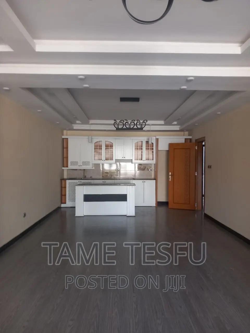 Furnished 6bdrm House in Hayat, Yeka for sale