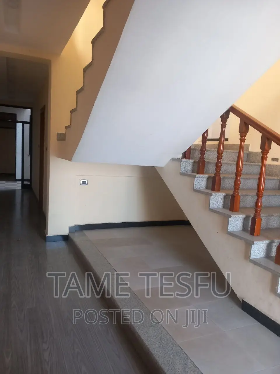 Furnished 6bdrm House in Hayat, Yeka for sale