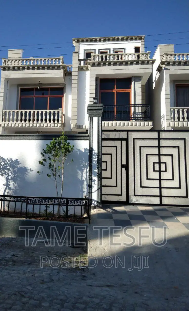 Furnished 6bdrm House in Hayat, Yeka for sale