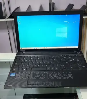 Laptop Toshiba Satellite C665 4GB Intel Core I5 HDD 500GB