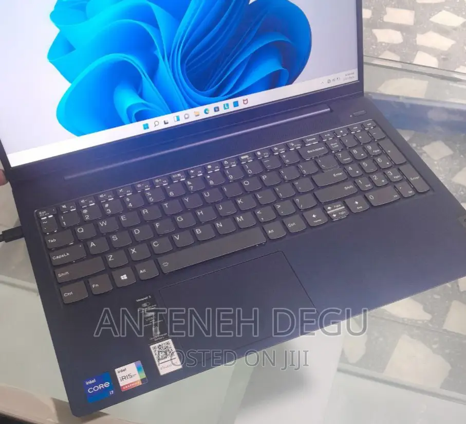 New Laptop Lenovo Flex 5 12GB Intel Core I7 SSD 512GB