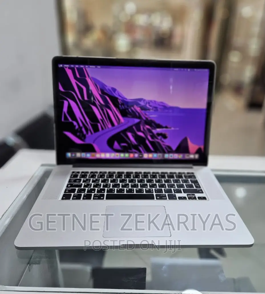 New Laptop Apple MacBook Pro 2015 16GB Intel Core I7 SSD 512GB