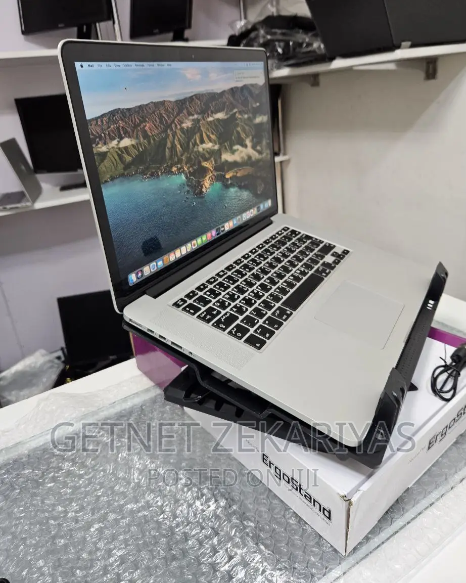 New Laptop Apple MacBook Pro 2015 16GB Intel Core I7 SSD 512GB