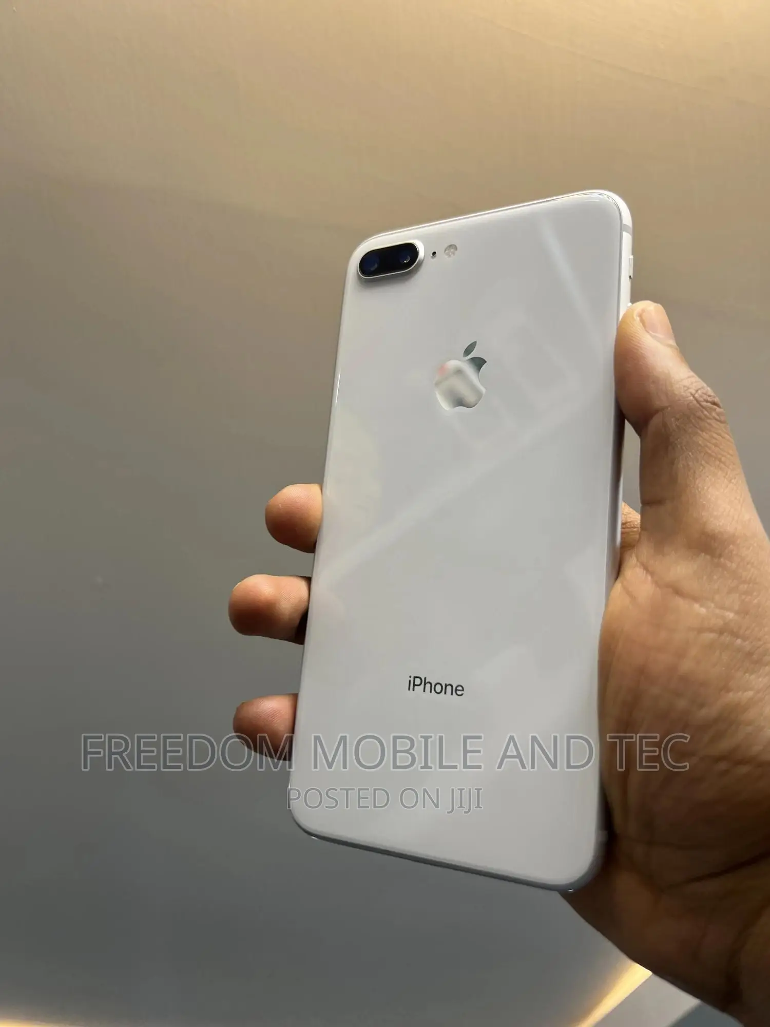 Apple iPhone 8 Plus 64 GB White