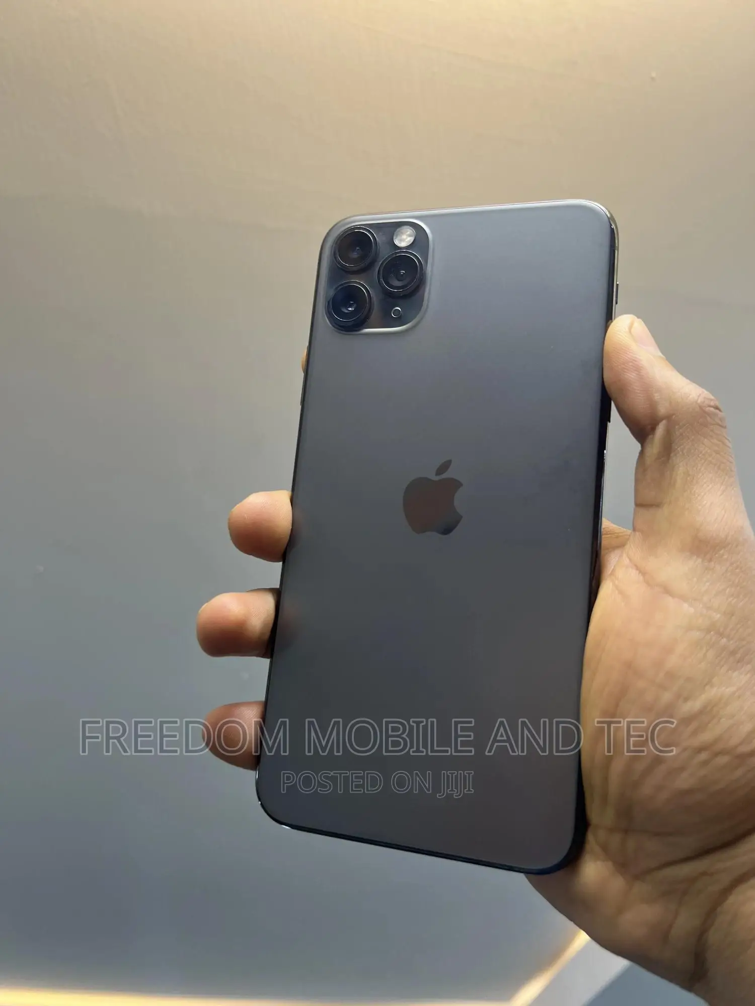 Apple iPhone 11 Pro Max 64 GB Black