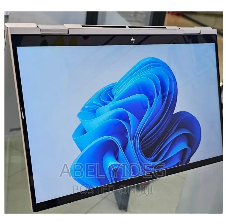 New Laptop HP Envy X360 8GB Intel Core I5 SSD 512GB