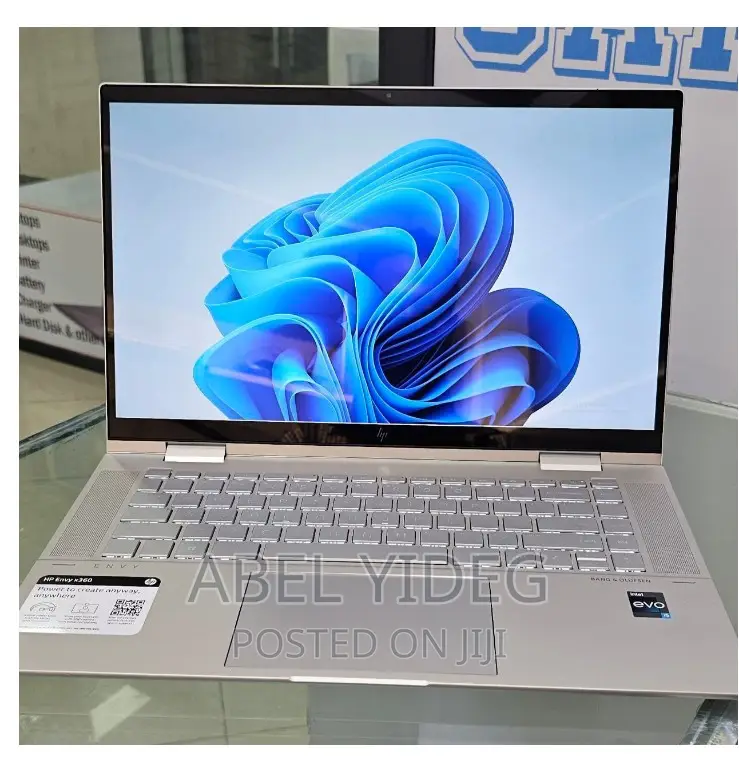 New Laptop HP Envy X360 8GB Intel Core I5 SSD 512GB