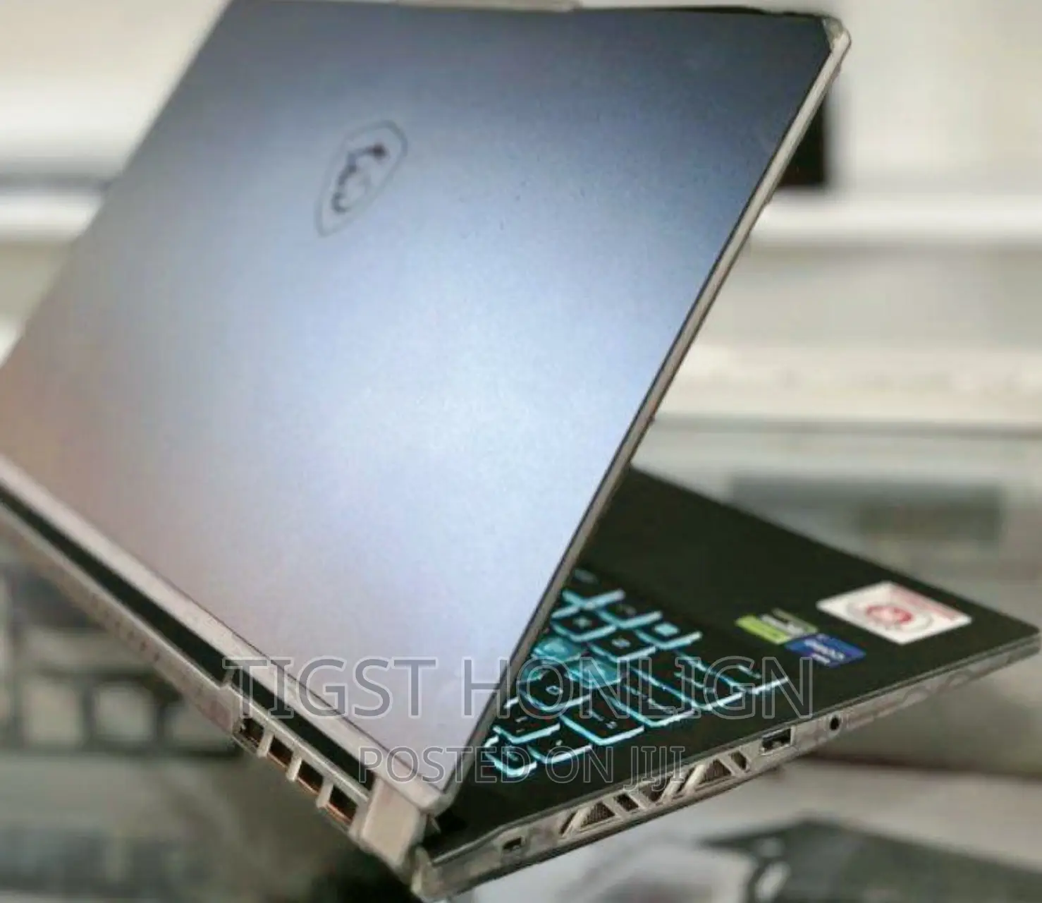 New Laptop MSI GP75 Leopard 16GB Intel Core I7 SSD 512GB