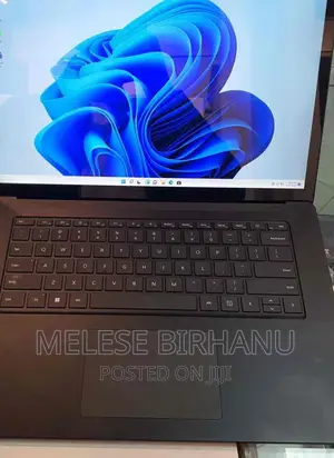 New Laptop Microsoft 16GB Intel Core I7 SSD 512GB