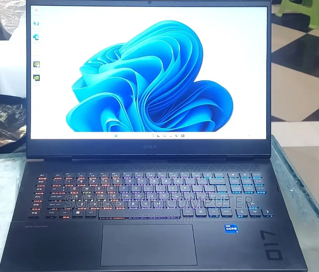New Laptop HP Omen 17 16GB Intel Core I7 SSD 1T