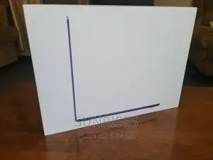 Photo - New Laptop Apple MacBook Air 2022 M2 8GB Apple M2 SSD 256GB