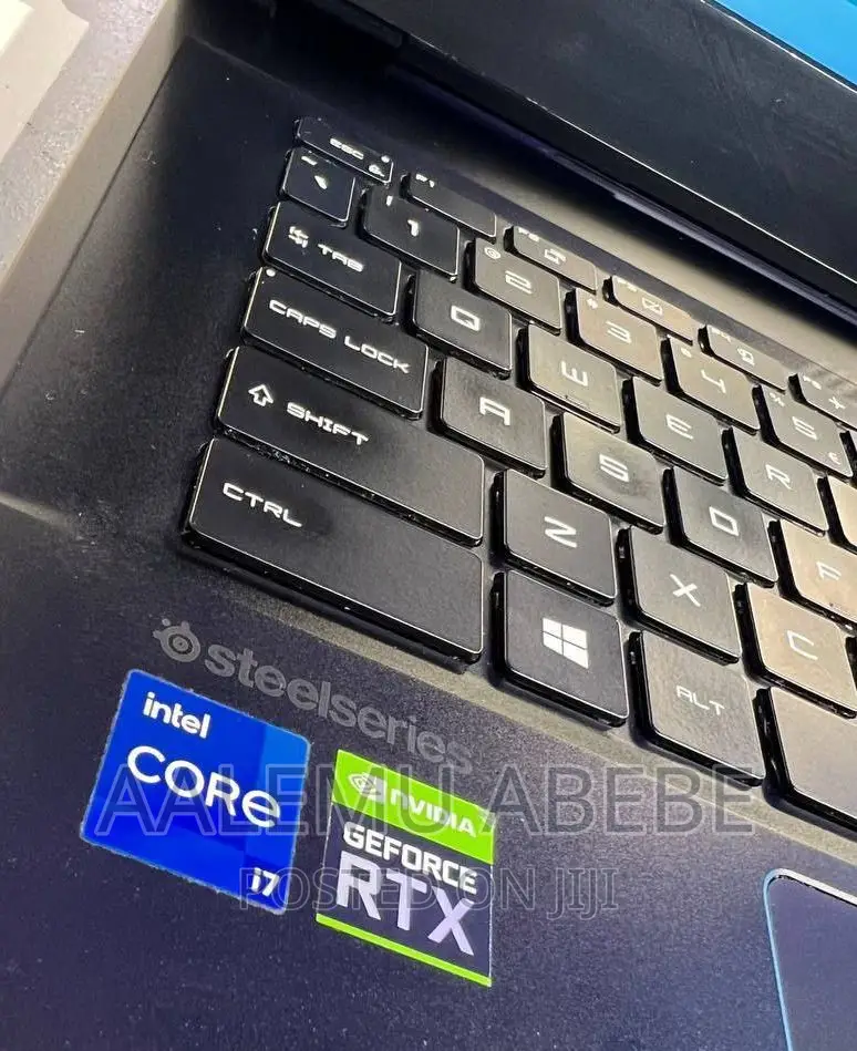 New Laptop MSI GP75 Leopard 16GB Intel Core I7 SSD 1T