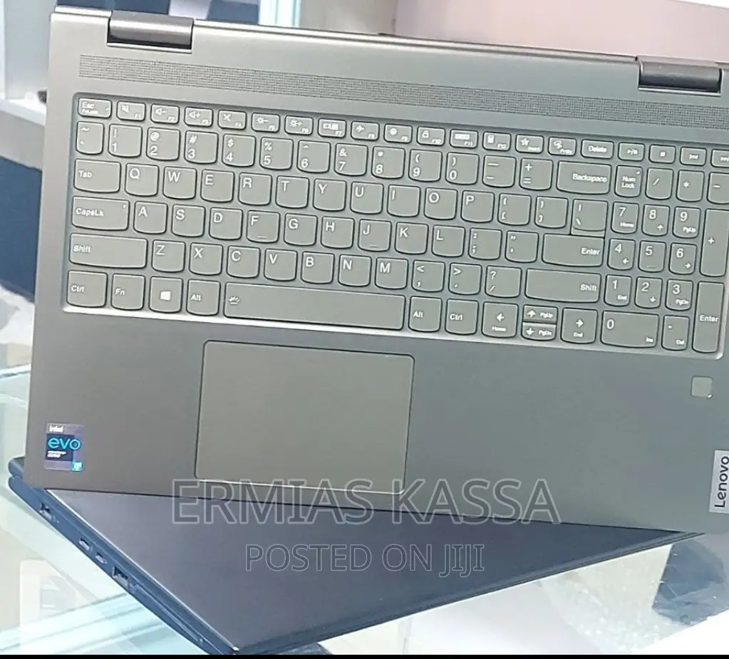 New Laptop Lenovo Yoga 950i 12GB Intel Core I7 SSD 512GB