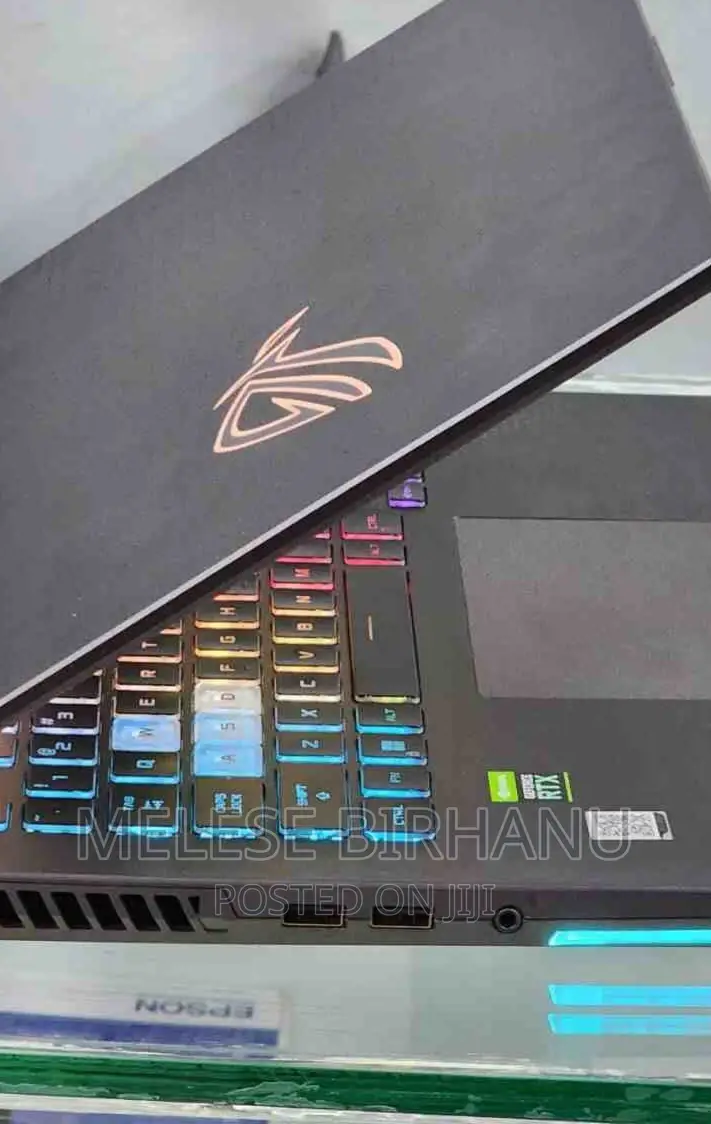 New Laptop Asus 16GB AMD Ryzen 7 SSD 1T