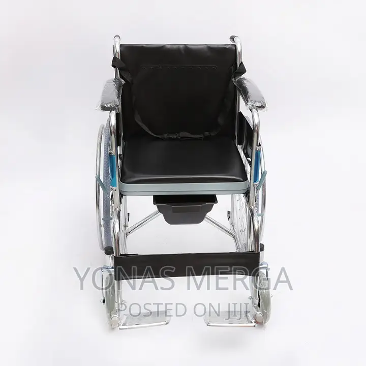 Toilet Wheelchair Approx.150 Kg Manual Wheelchairs, 4 Wheels