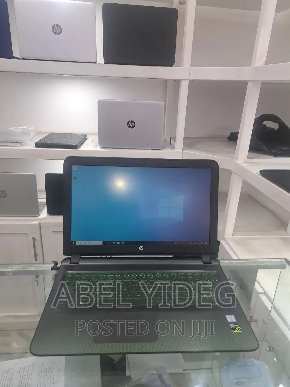 New Laptop HP Pavilion 15 8GB Intel Core I5 HDD 1T