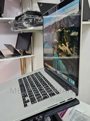 New Laptop Apple MacBook Pro 2015 16GB Intel Core I7 SSD 512GB