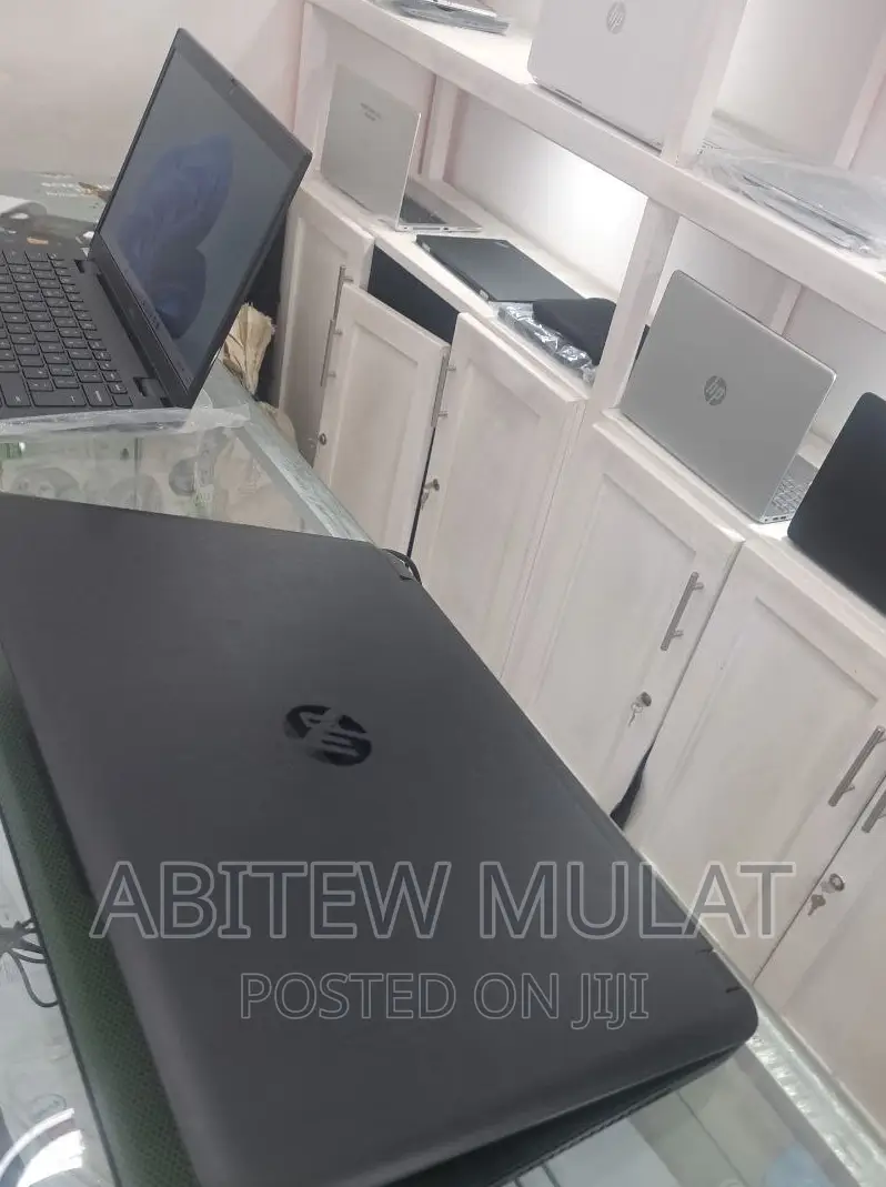 New Laptop HP Pavilion 15 8GB Intel Core I5 HDD+SSD 1T