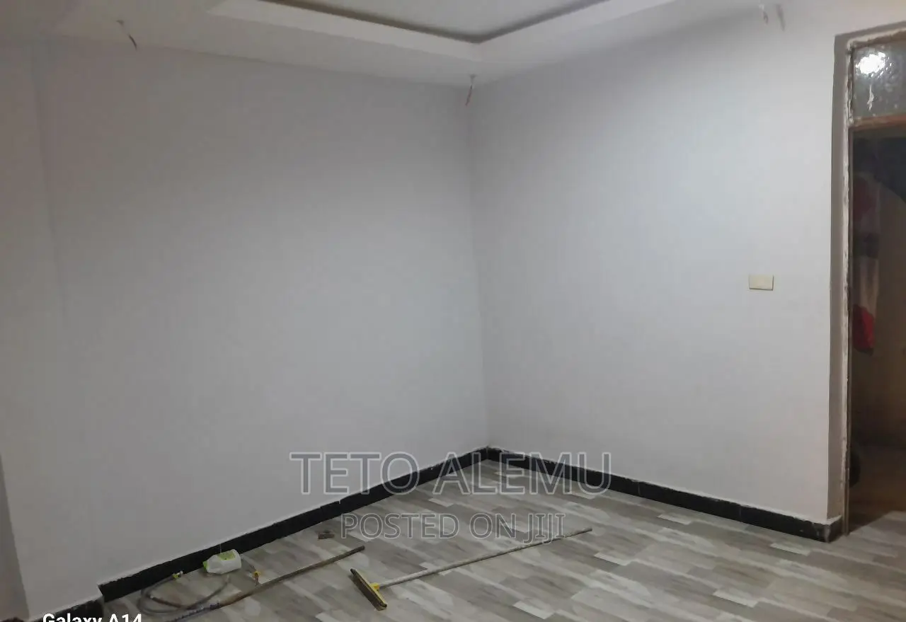 6bdrm House in የሚሸጥ ቤት አያት, Bole for sale