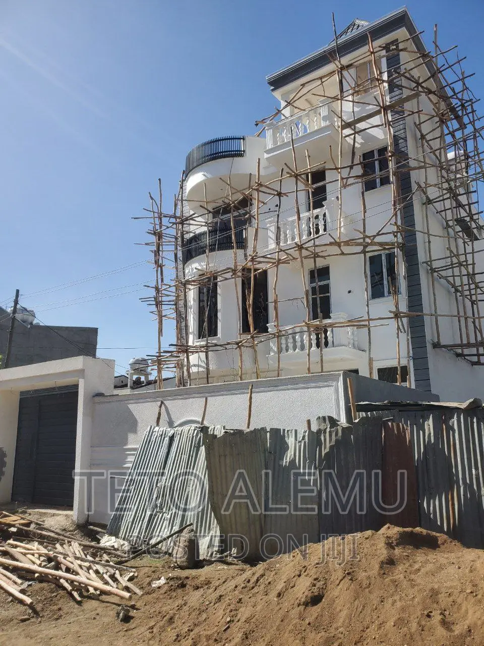 5bdrm House in የሚሸጥ ቤት ጀሞ, Kolfe Keranio for sale