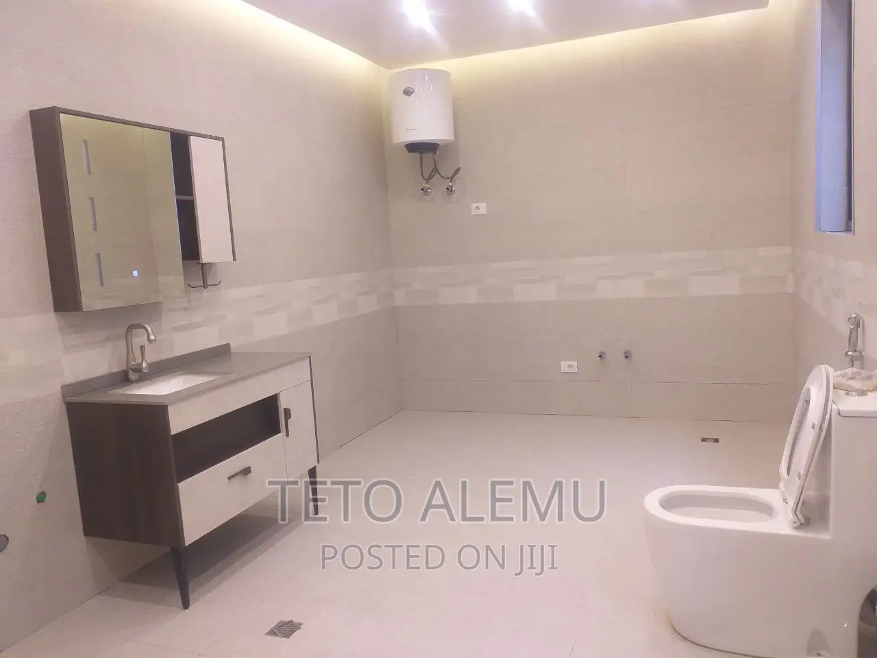 5bdrm House in የሚሸጥ ቤት ጀሞ, Kolfe Keranio for sale