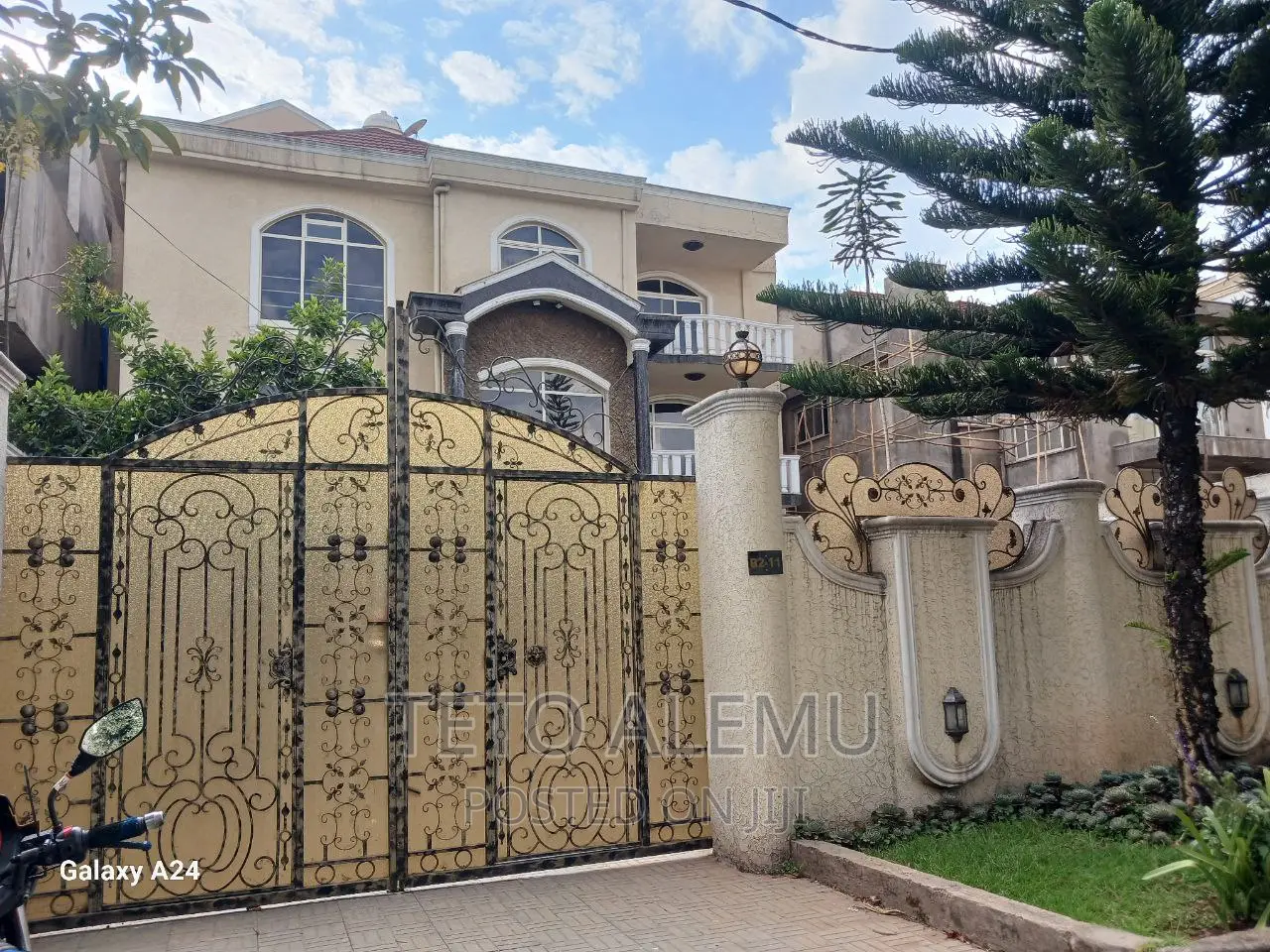 7bdrm House in የሚሸጥ ቤት Cmc, Bole for sale