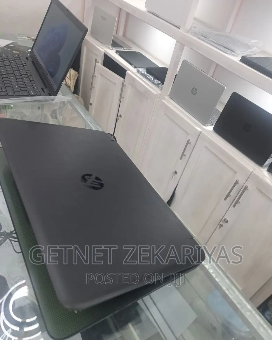 New Laptop HP Pavilion 15 8GB Intel Core I5 HDD+SSD 128GB