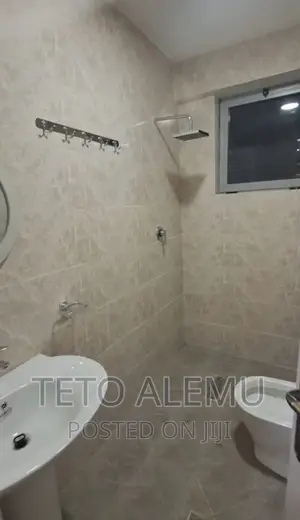 6bdrm House in የሚሸጥ ቤት አያት, Bole for sale