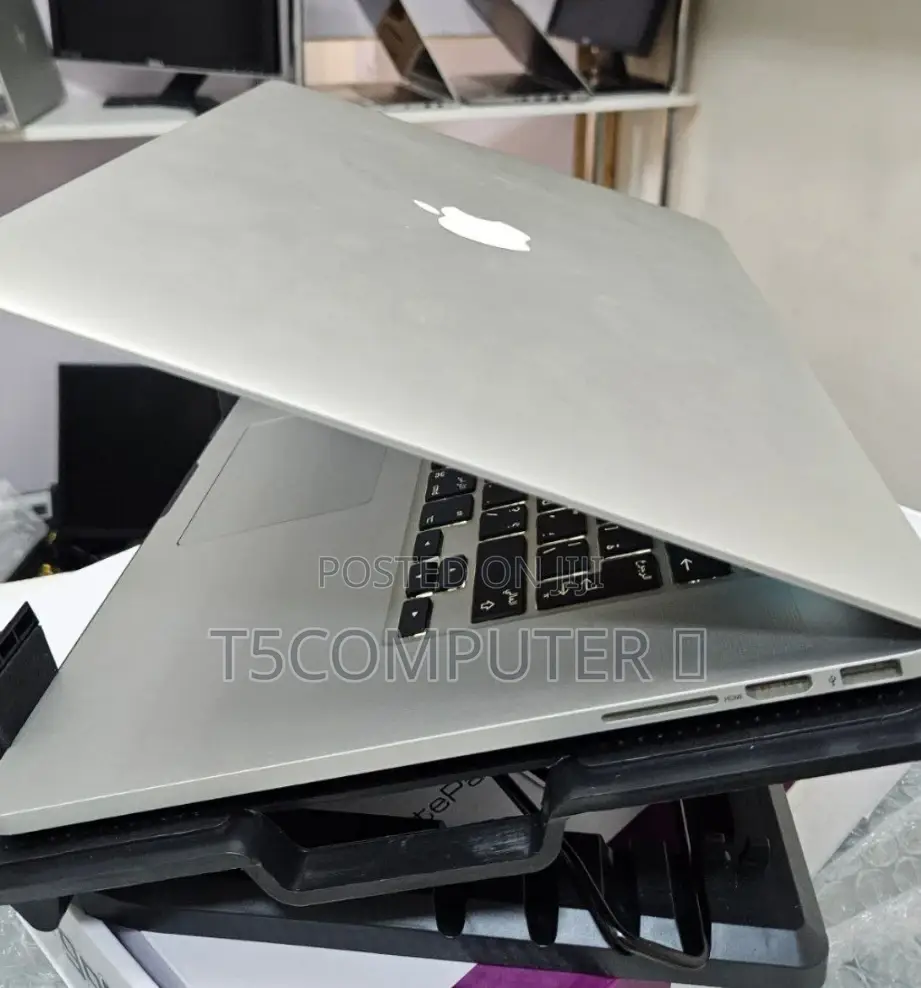 New Laptop Apple MacBook 2015 16GB Intel Core I7 SSD 512GB