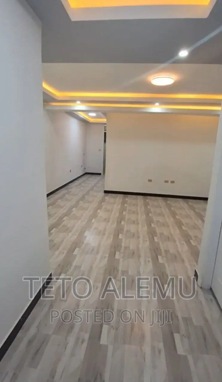 6bdrm House in የሚሸጥ ቤት አያት, Bole for sale