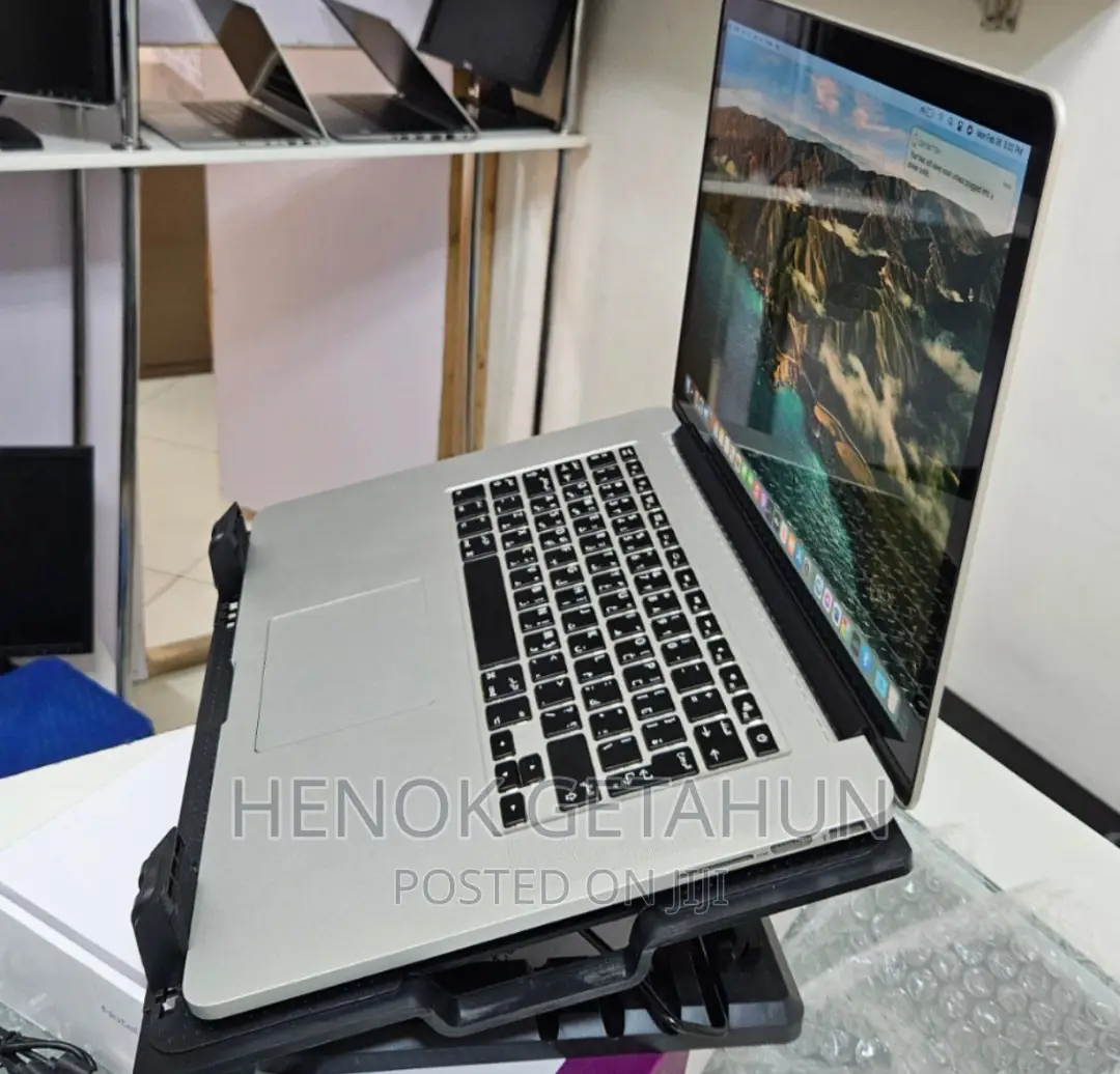 New Laptop Apple MacBook Pro 2015 16GB Intel Core I7 SSD 512GB