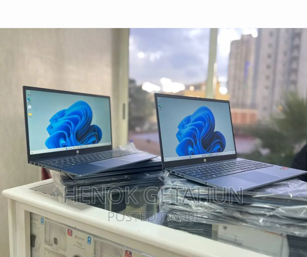 New Laptop HP Pavilion 15 8GB AMD Ryzen 7 SSD 512GB