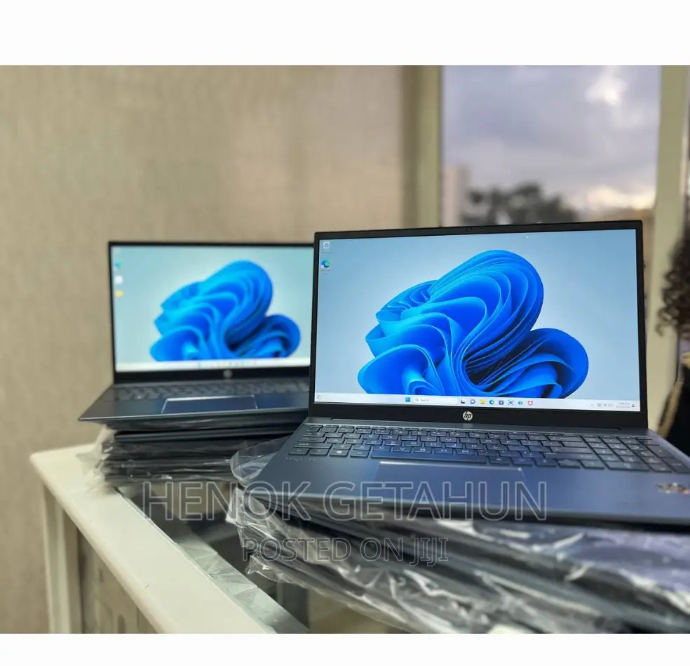 New Laptop HP Pavilion 15 8GB AMD Ryzen 7 SSD 512GB